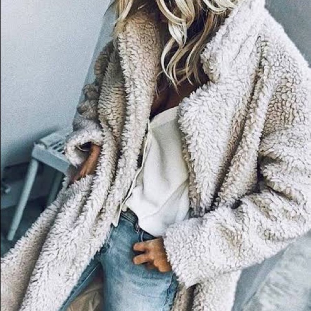 Shearling Sherpa fluffy cream coat Sz Small